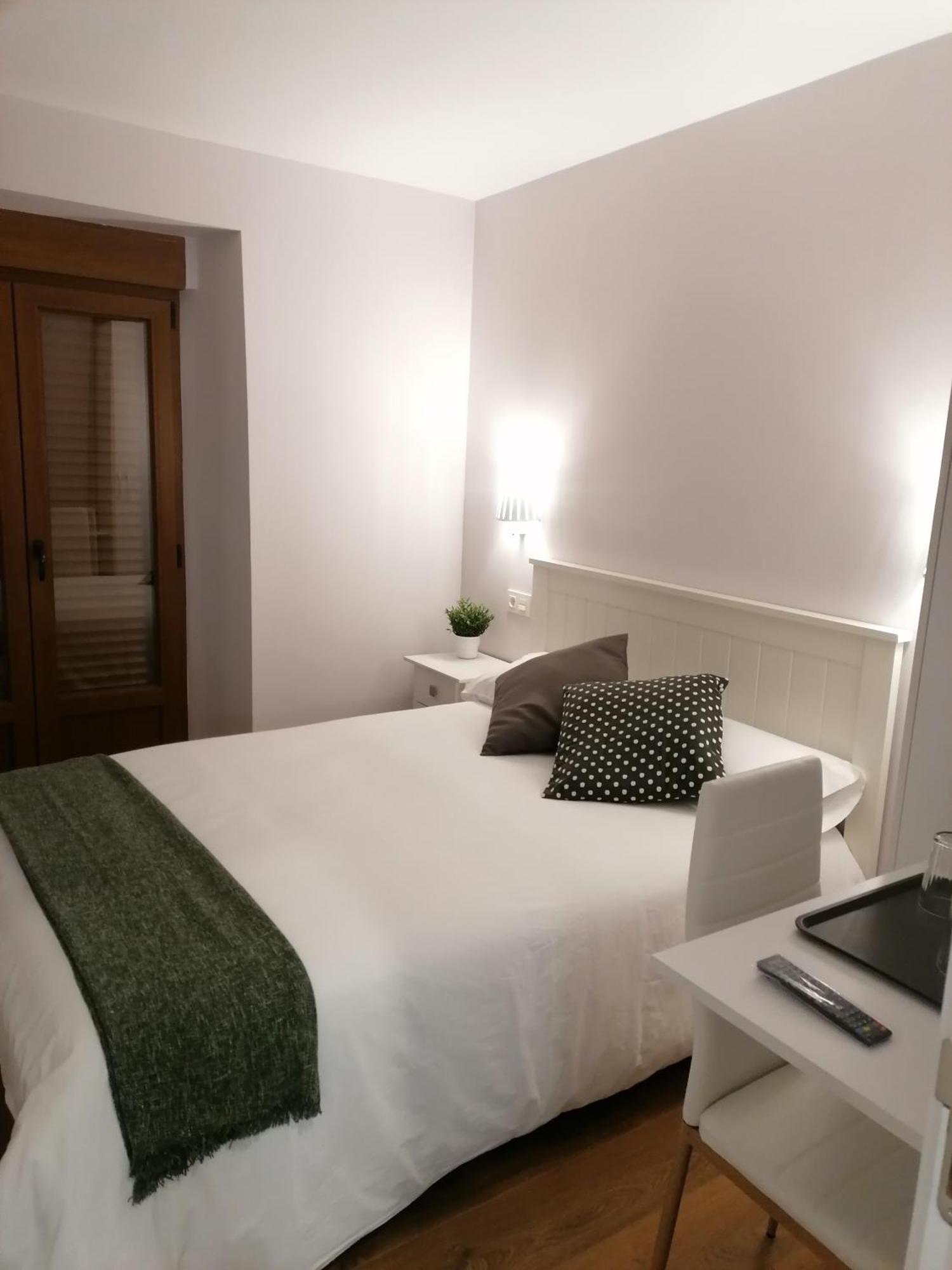 Hostel Casa Perazancas At 34-49 Zewnętrze zdjęcie